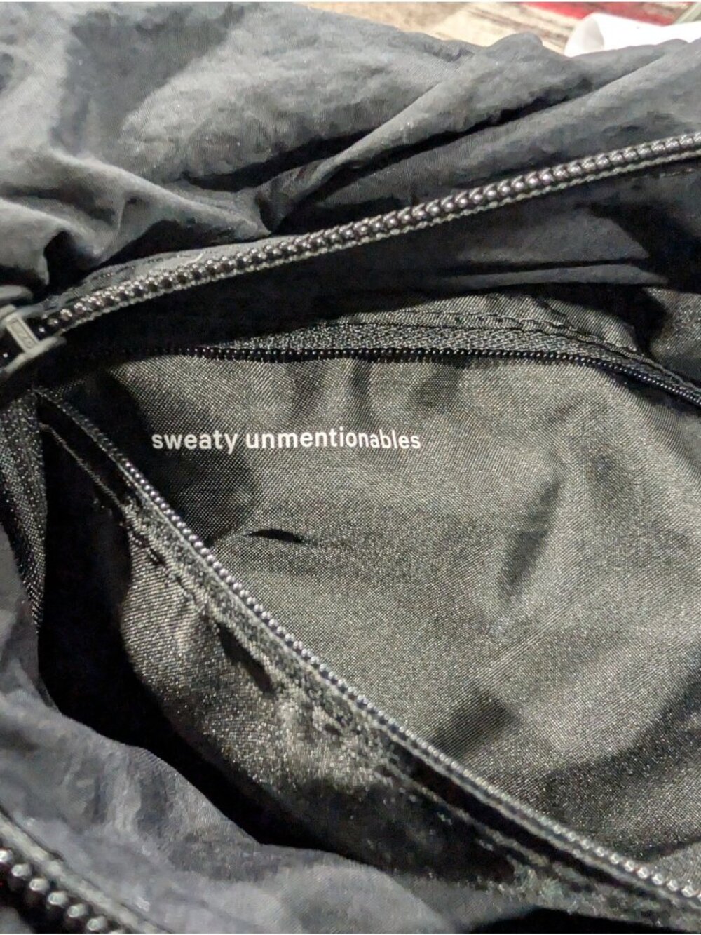 Lululemon Dash All Day Duffel Bag Black Crossbody Strap Yoga Gym Travel - Picture 10 of 16